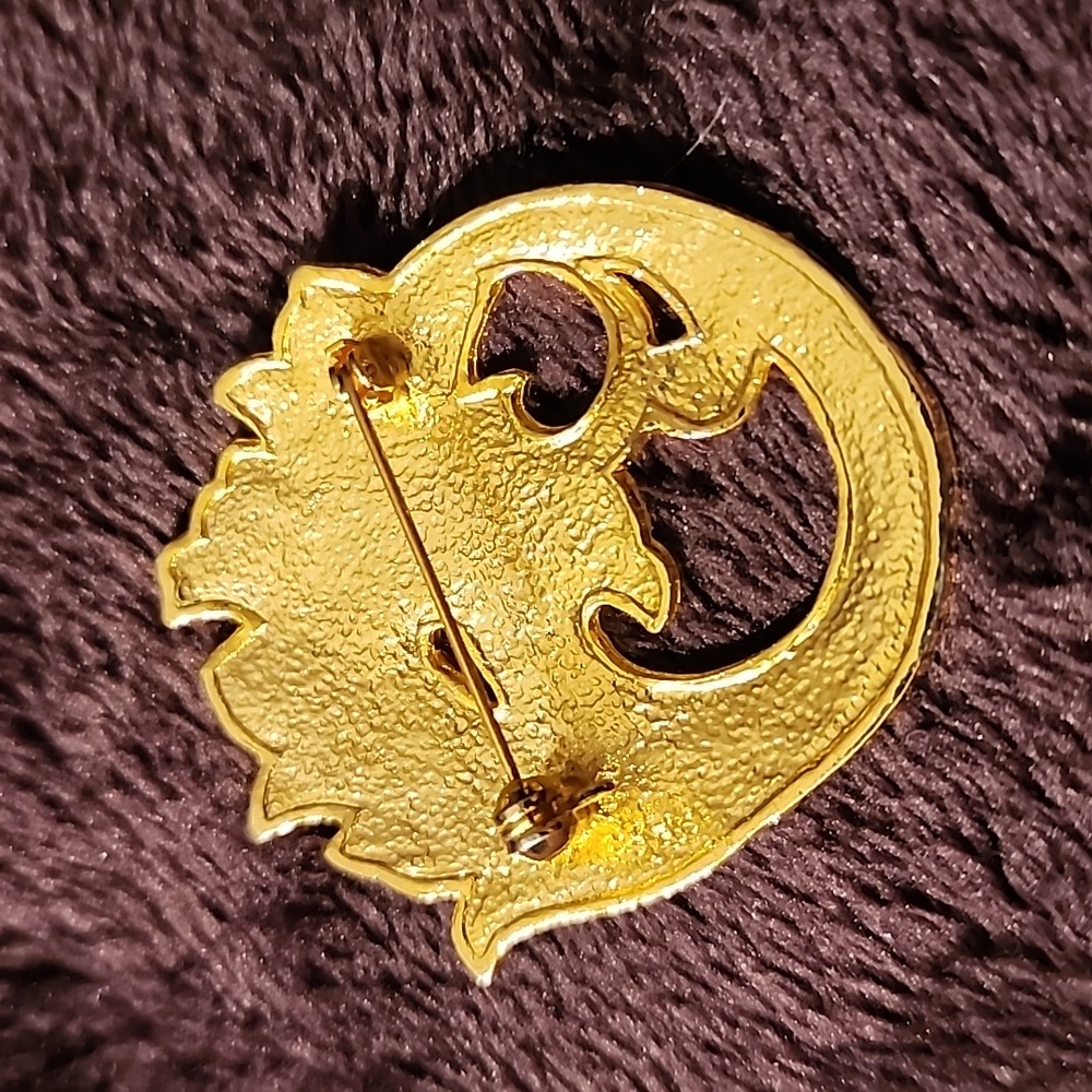 Flower Pin - Picture 2 of 2